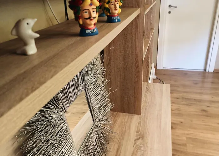 A Due Passi Dalla Valle Dei Templi