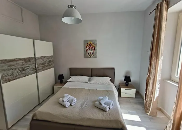 A Due Passi Dalla Valle Dei Templi 3*